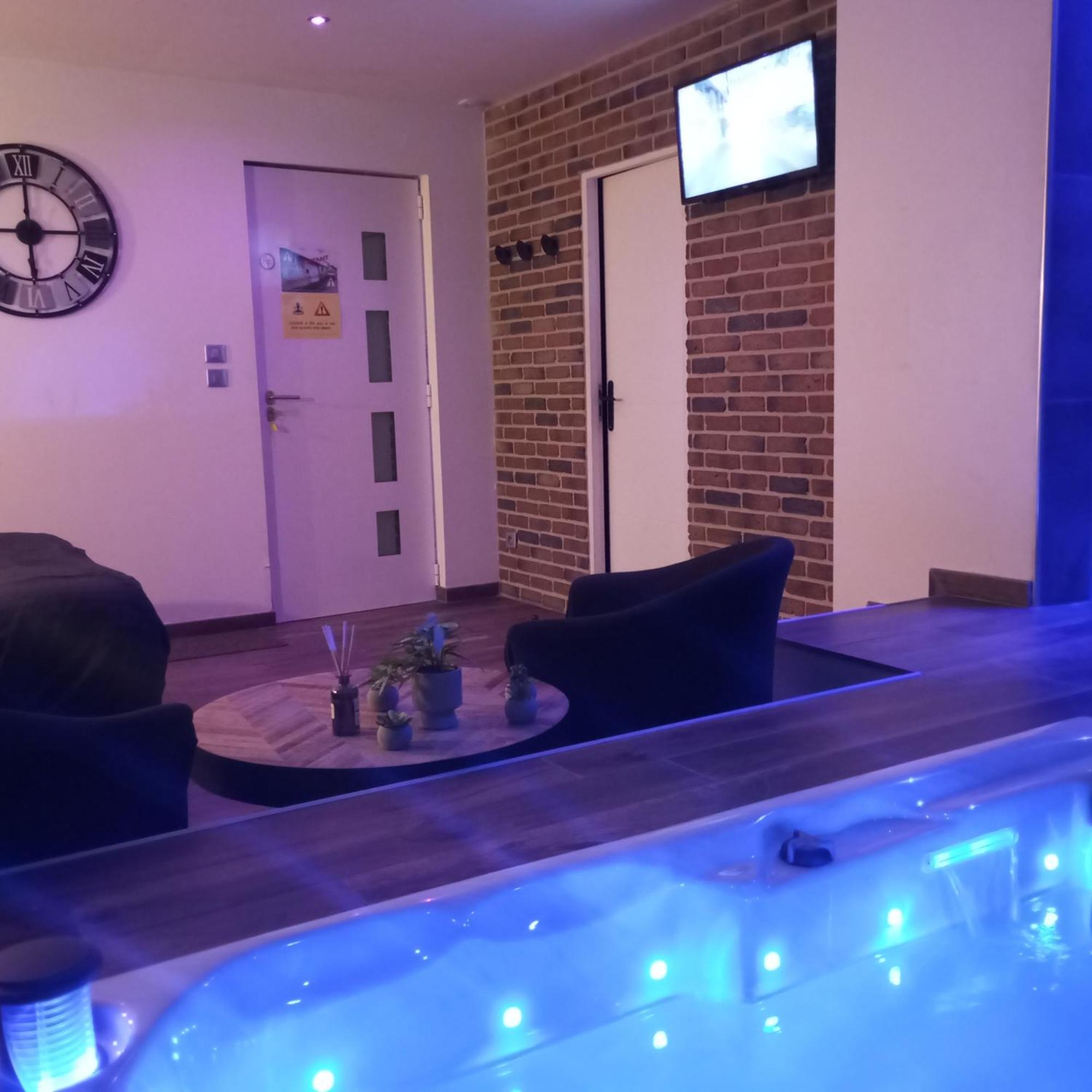 Chambre Romantique Avec Spa Privatif Ferriere-la-Grande Buitenkant foto